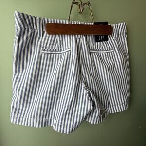 NWT GAP | 5” Railroad Stripe City Short | Mid Rise Size 10 | White Blue Chino